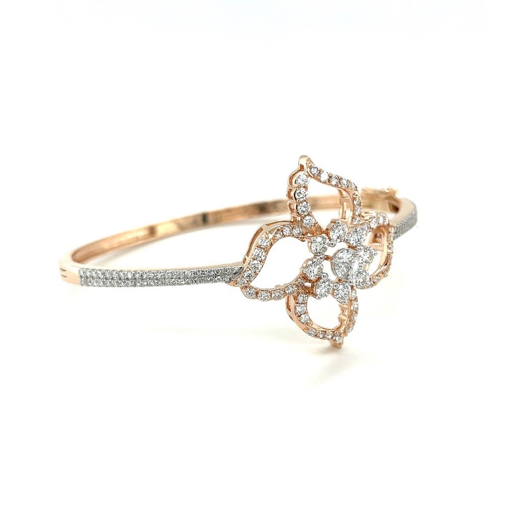 Four Petal With Flower Motif Special Occasion Diamond Bracelet