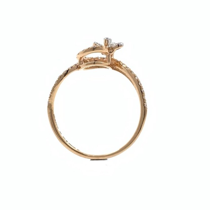 Jolie Diamond Ring for Everyday Wear with Pear & Round Diamonds in 18k Rose Gold - VVS EF - 0.30 carats - 1.640 grams - 0LR35