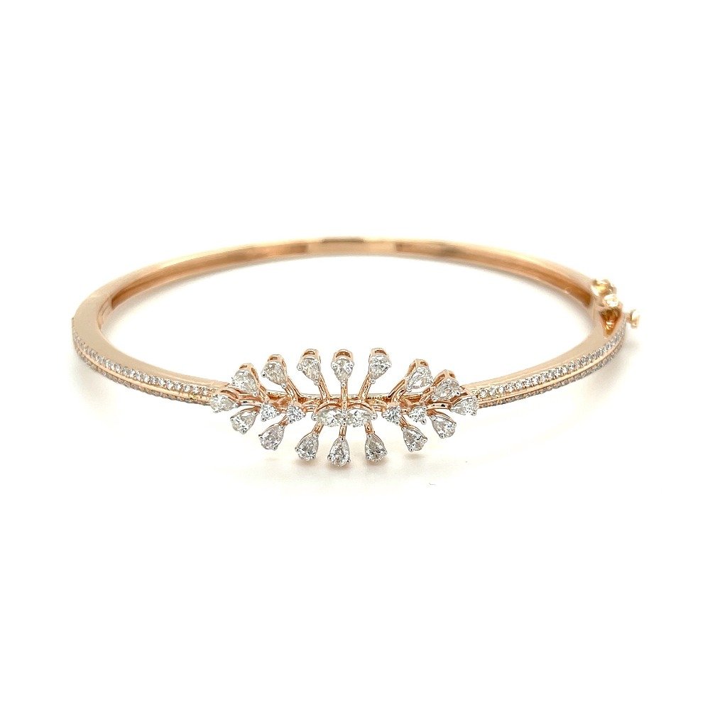 Buy quality Everyday Wear Delicate Diamond Bracelet with Pear Cut in Pune