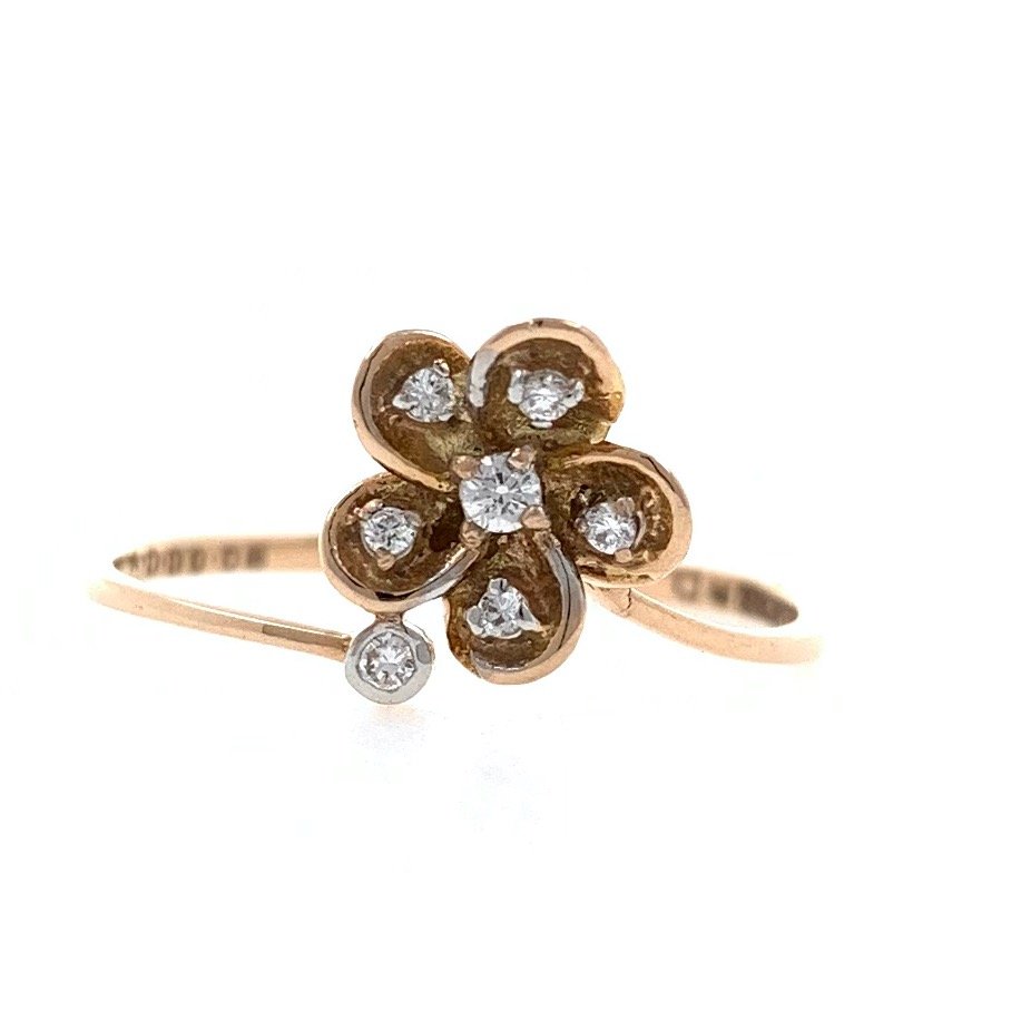 18kt / 750 Rose gold floral diamond...